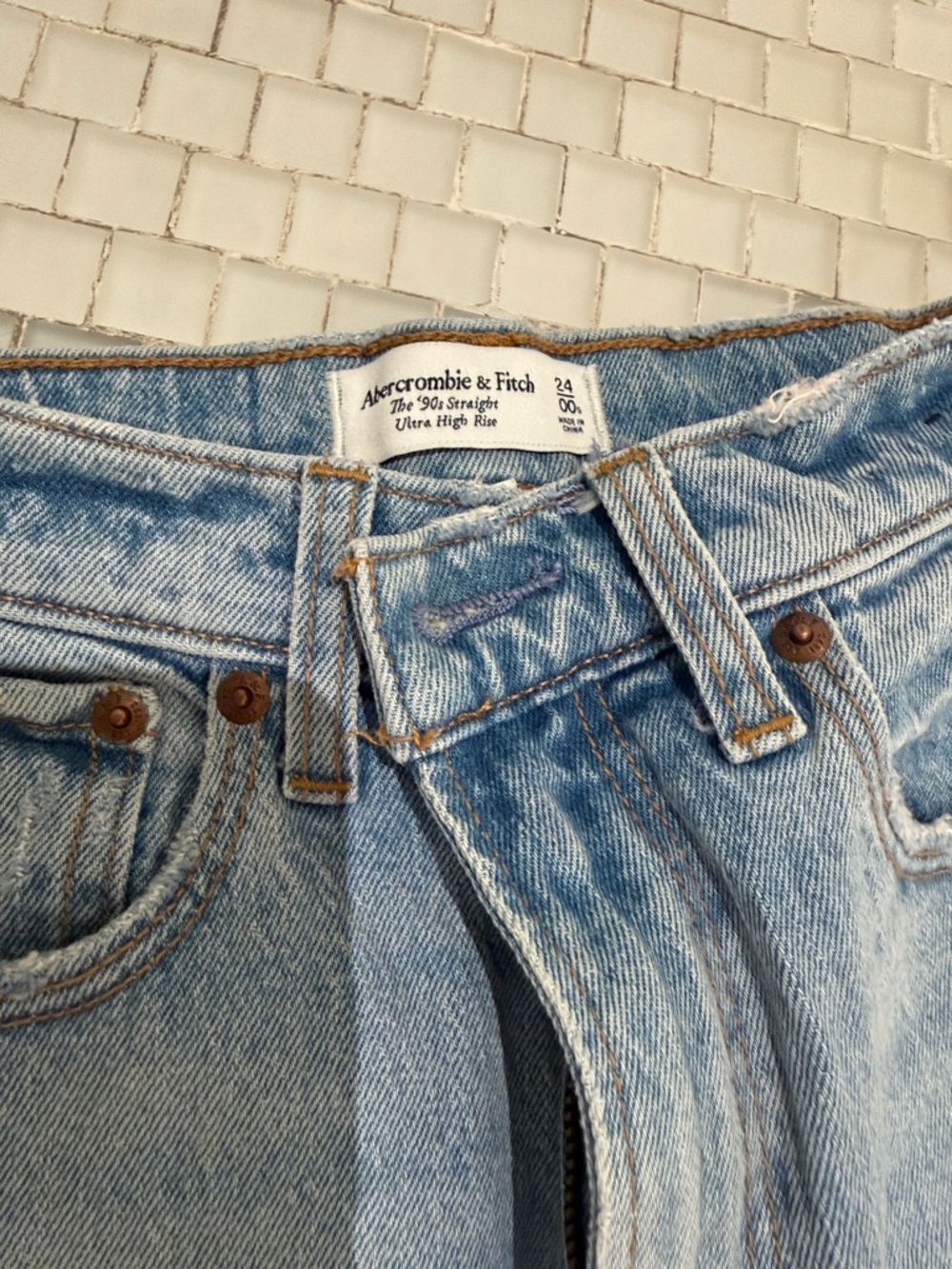 Abercrombie 90s straight ultra high rise - Picture 3 of 5